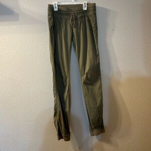 Mudd cargo joggers size 1